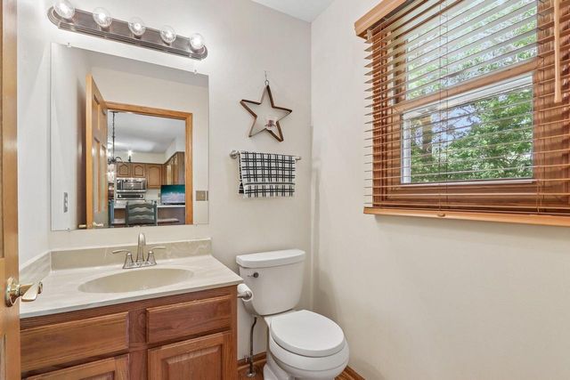 5728 Regency Hills DRIVE, Mount Pleasant, WI 53406
