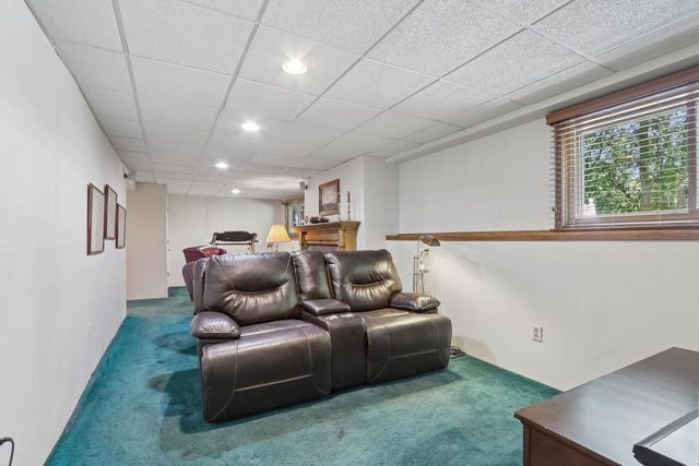 5728 Regency Hills DRIVE, Mount Pleasant, WI 53406