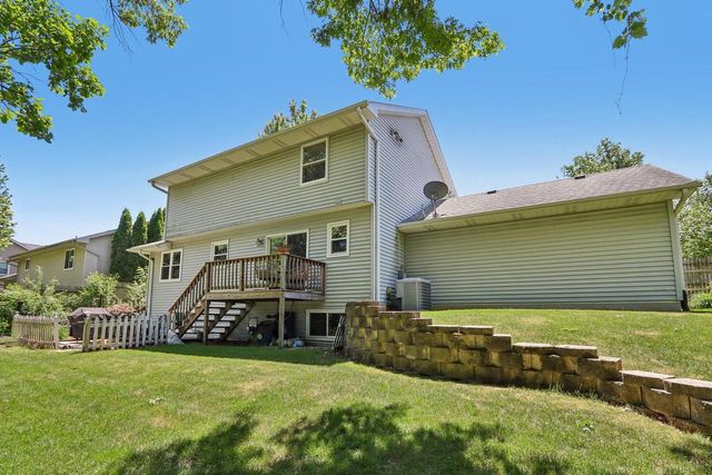 5728 Regency Hills DRIVE, Mount Pleasant, WI 53406
