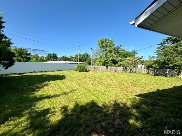 6005 Shillington Drive, Berkeley, MO 63134