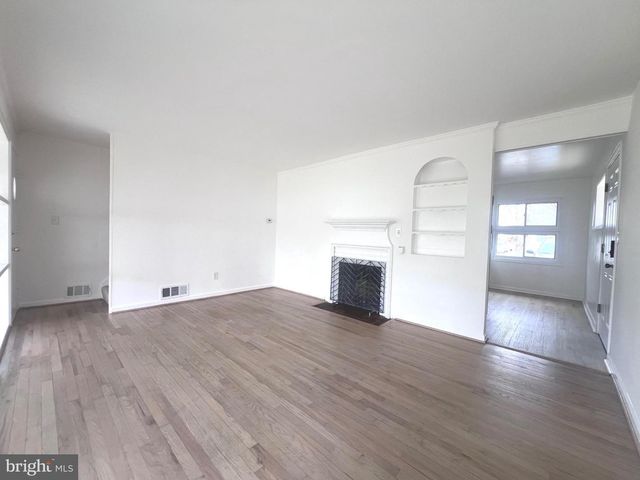 5937 LEMAY RD, Rockville, MD 20851