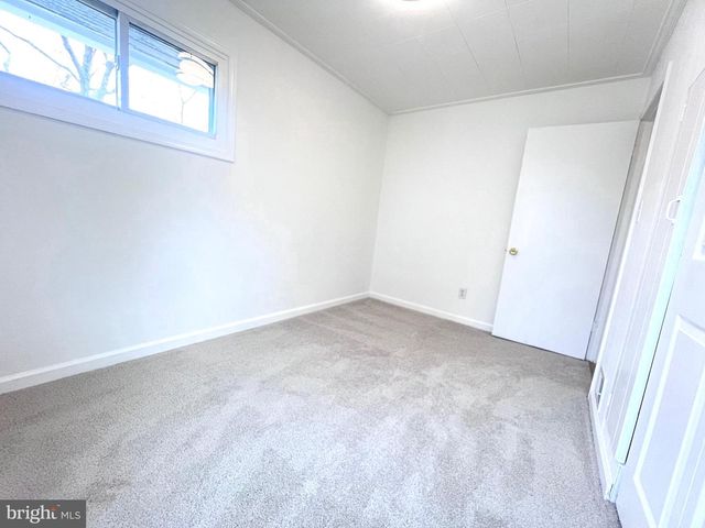 5937 LEMAY RD, Rockville, MD 20851