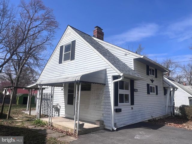 5937 LEMAY RD, Rockville, MD 20851