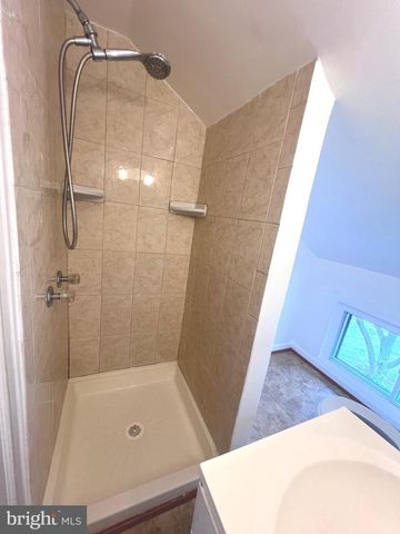 5937 LEMAY RD, Rockville, MD 20851