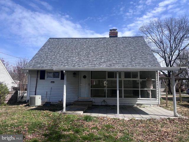 5937 LEMAY RD, Rockville, MD 20851