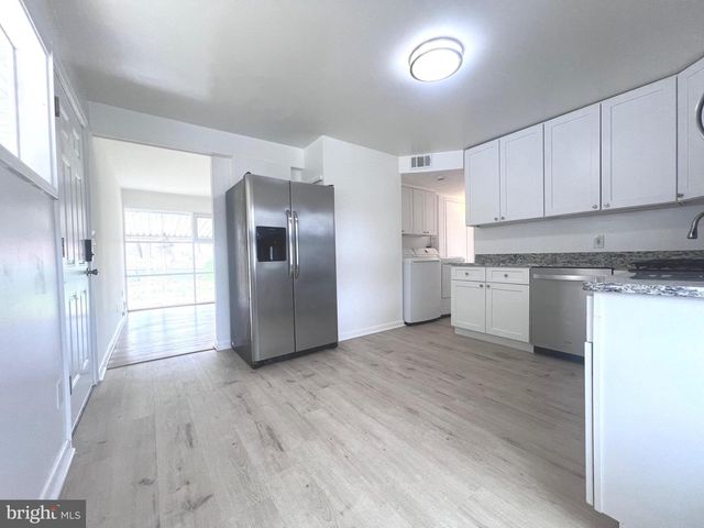 5937 LEMAY RD, Rockville, MD 20851