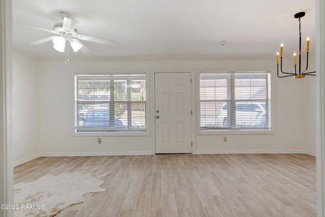 112 Hillside Drive 16, Lafayette, LA 70503