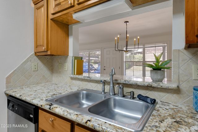 112 Hillside Drive 16, Lafayette, LA 70503