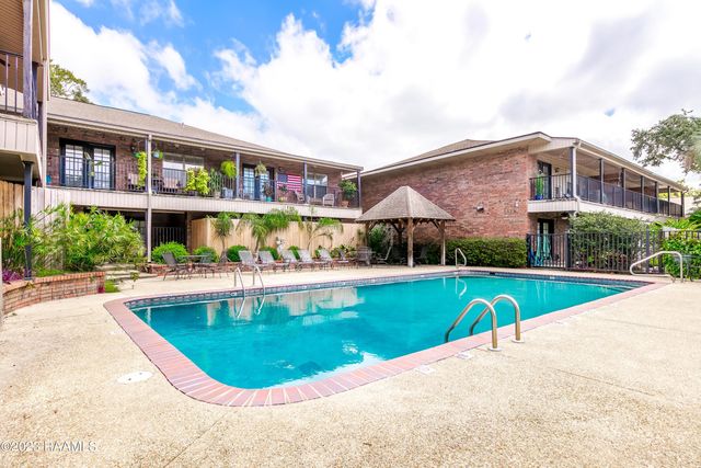 112 Hillside Drive 16, Lafayette, LA 70503