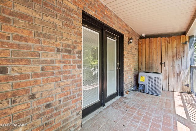 112 Hillside Drive 16, Lafayette, LA 70503