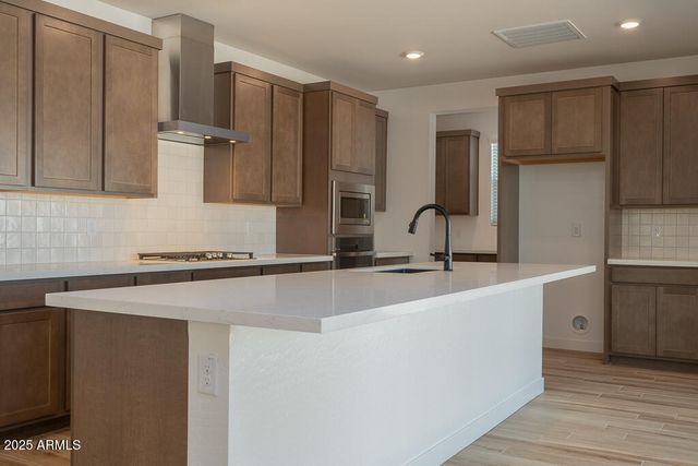 40147 N Alameda Drive, San Tan Valley, AZ 85140