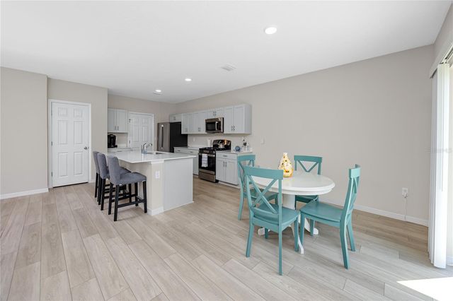 5556 SUMMER SUNSET DRIVE, Apollo Beach, FL 33572