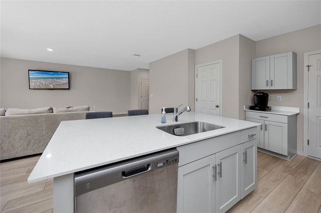 5556 SUMMER SUNSET DRIVE, Apollo Beach, FL 33572