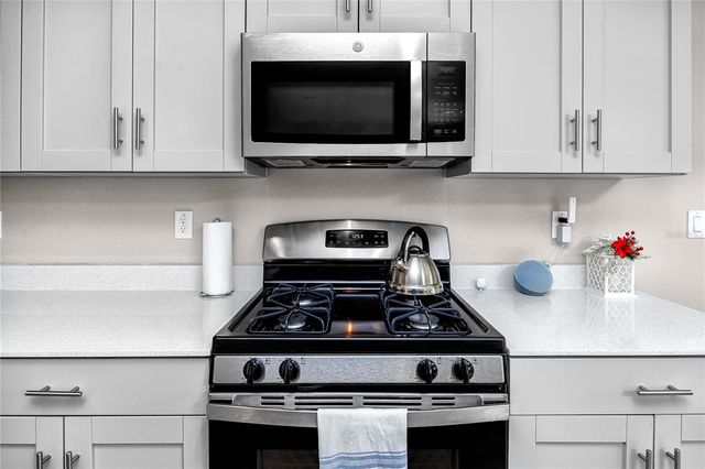 5556 SUMMER SUNSET DRIVE, Apollo Beach, FL 33572