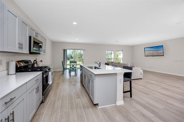 5556 SUMMER SUNSET DRIVE, Apollo Beach, FL 33572