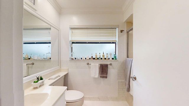 5803 Fox Hollow Drive B, Boca Raton, FL 33486