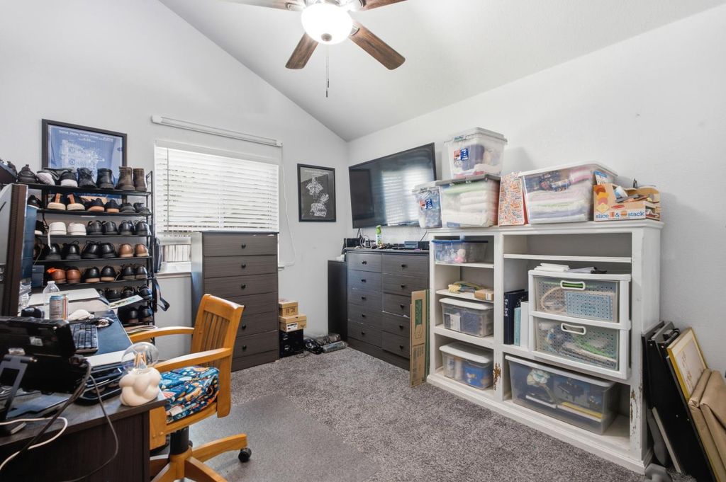 Image 18 of property listing at 3450 W Dovewood Avenue, Fresno, CA 93711