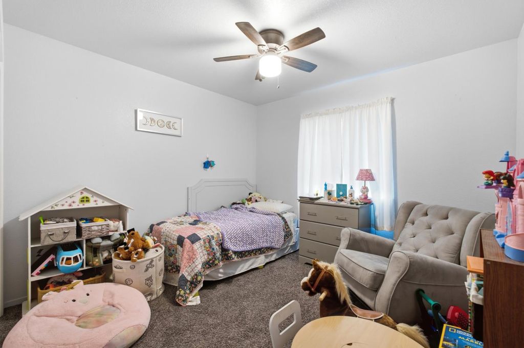 Image 19 of property listing at 3450 W Dovewood Avenue, Fresno, CA 93711