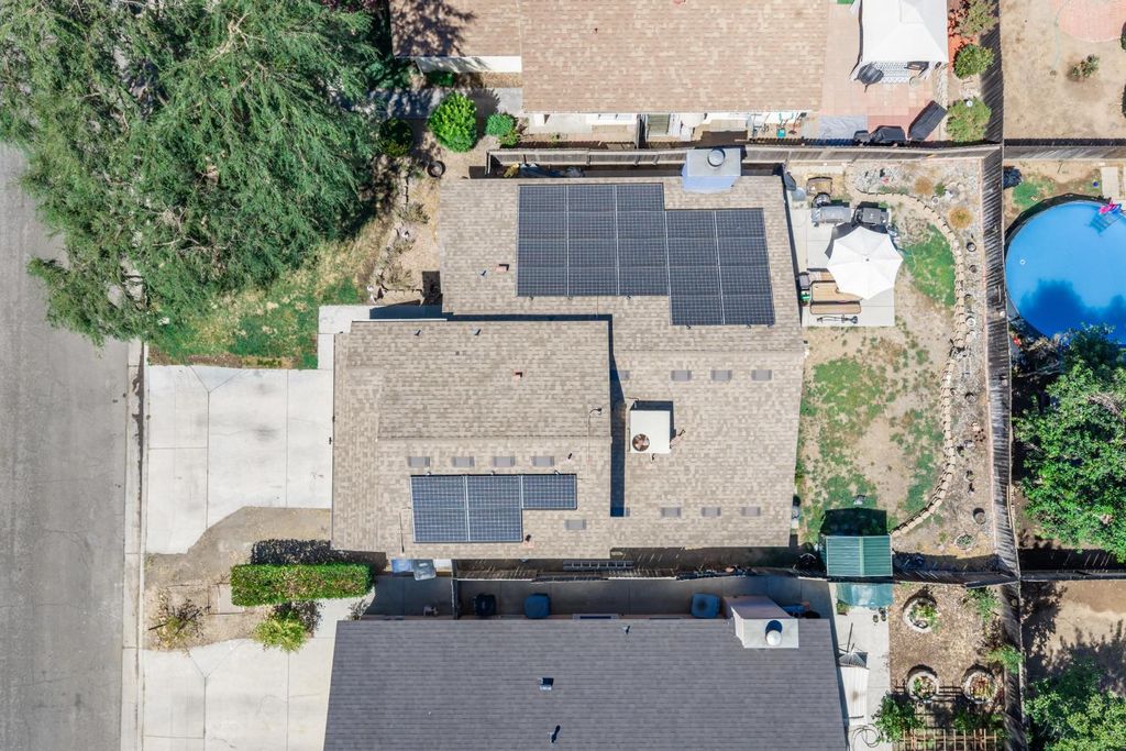 Image 21 of property listing at 3450 W Dovewood Avenue, Fresno, CA 93711