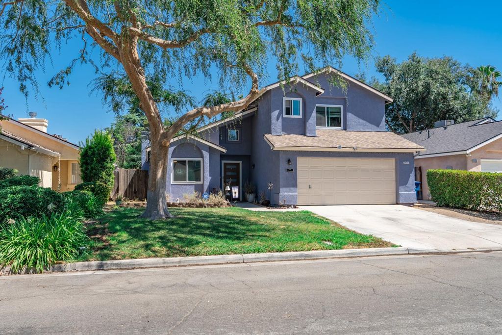 Image 24 of property listing at 3450 W Dovewood Avenue, Fresno, CA 93711