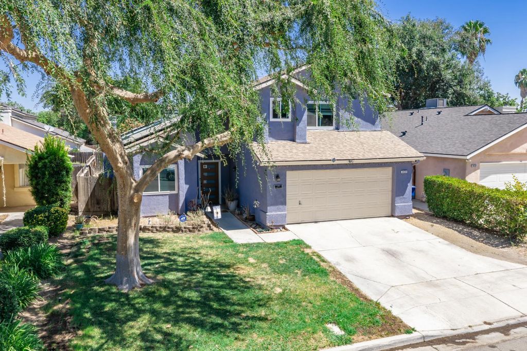 Image 26 of property listing at 3450 W Dovewood Avenue, Fresno, CA 93711