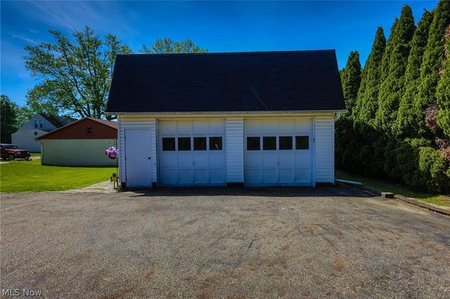 5541 Ravenna Avenue, Louisville, OH 44641
