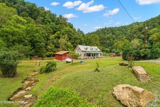 1575 Old 15th Rd, Del Rio, TN 37727