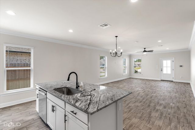 740 Crozier Drive, Bossier City, LA 71111