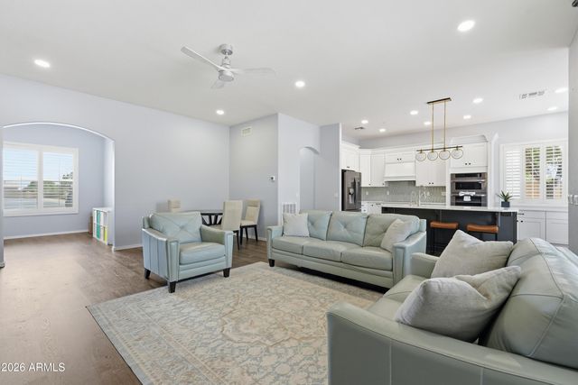 1012 E WINGED FOOT Drive, Chandler, AZ 85249