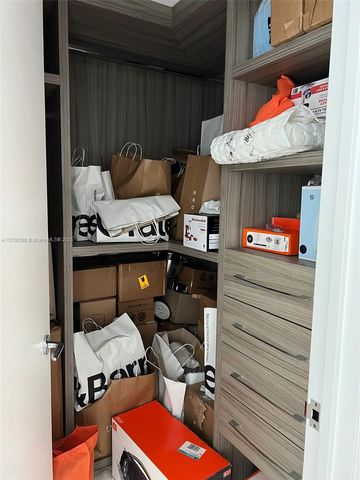 17121 Collins Ave 2008, Sunny Isles Beach, FL 33160