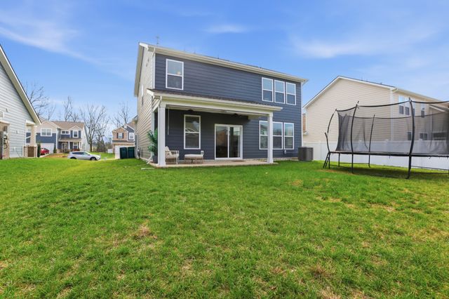 572 Ballard Dr, White House, TN 37188