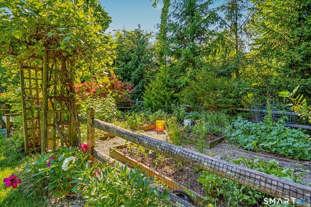 284 Georgetown Road, Weston, CT 06883