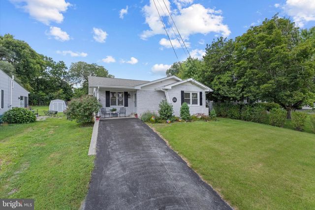 21 PAGE ST, Berryville, VA 22611
