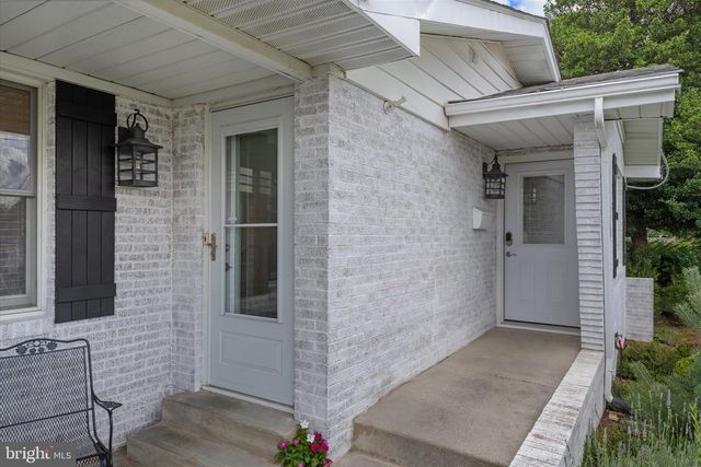 21 PAGE ST, Berryville, VA 22611