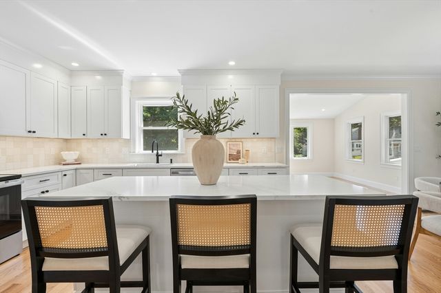 27 Thornell Avenue, Walpole, MA 02032