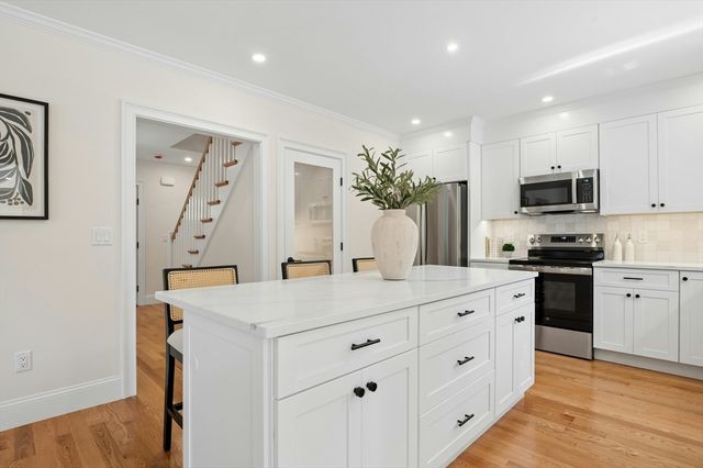 27 Thornell Avenue, Walpole, MA 02032