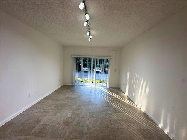 50 SW 3rd Ave 110, Boca Raton, FL 33432