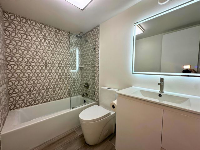 50 SW 3rd Ave 110, Boca Raton, FL 33432