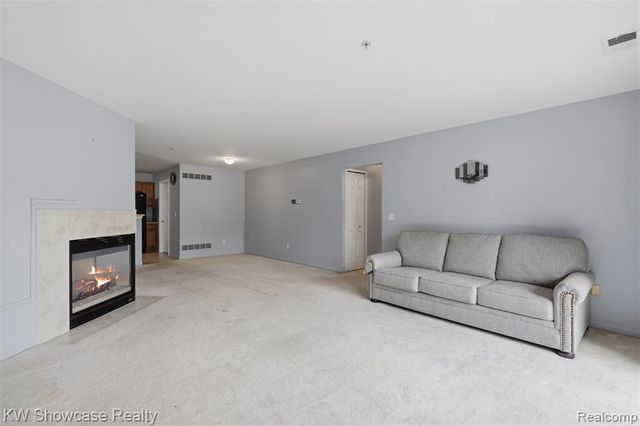 340 Brookfield Drive, Westland, MI 48185