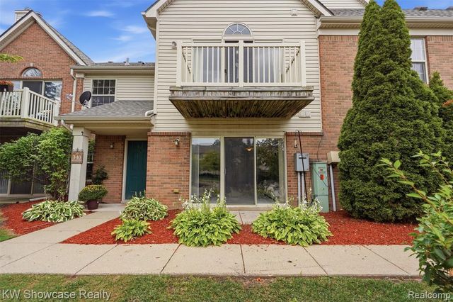 340 Brookfield Drive, Westland, MI 48185