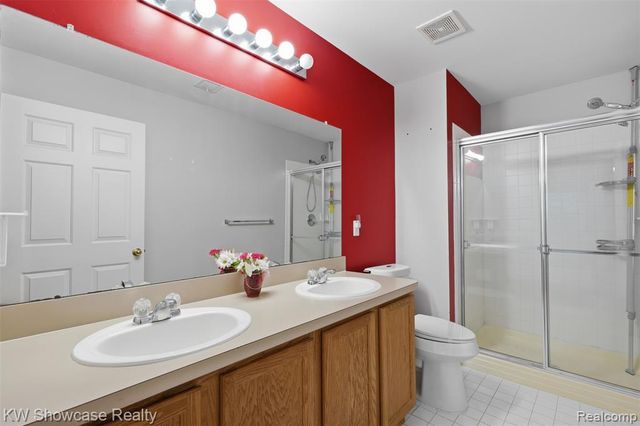 340 Brookfield Drive, Westland, MI 48185