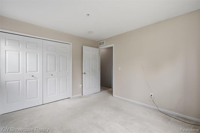 340 Brookfield Drive, Westland, MI 48185