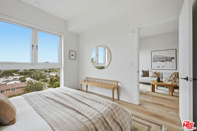 3555 Overland Avenue 201, Los Angeles, CA 90034