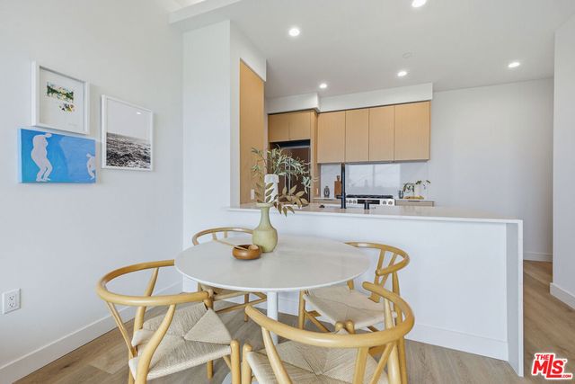 3555 Overland Avenue 201, Los Angeles, CA 90034