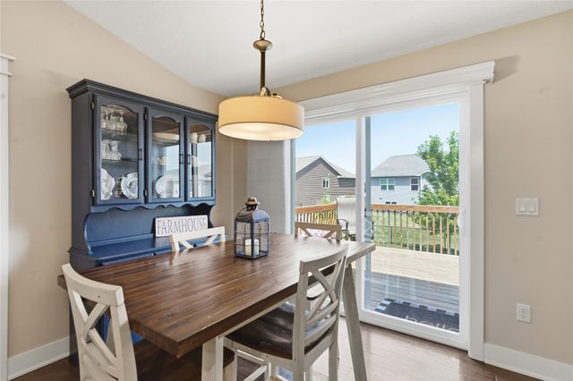 3338 NW Trestle Point Drive, Ankeny, IA 50023