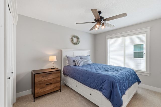 3338 NW Trestle Point Drive, Ankeny, IA 50023