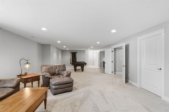 3338 NW Trestle Point Drive, Ankeny, IA 50023