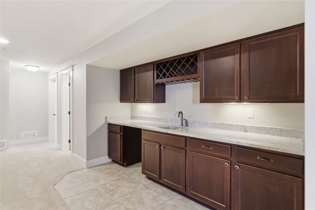 3338 NW Trestle Point Drive, Ankeny, IA 50023
