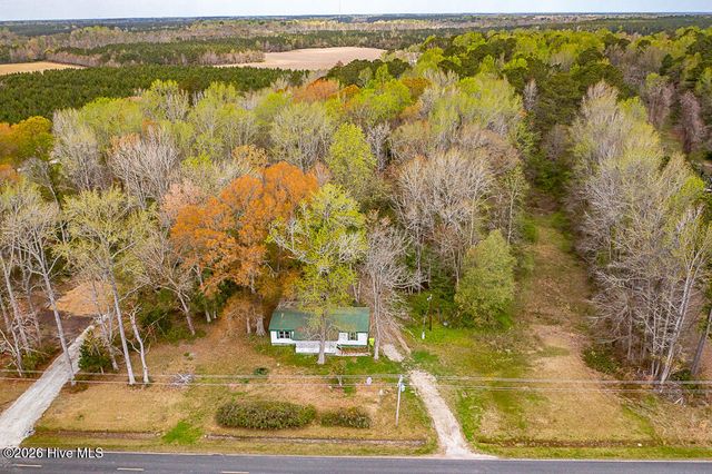 1228 Scotts Store Road, Grantsboro, NC 28529