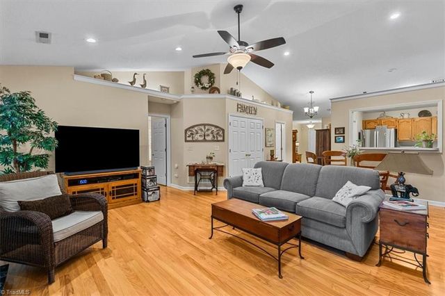 3100 Woodpoint Street, Jamestown, NC 27282